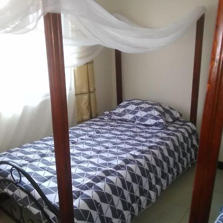 Palace Hotel Mbarara Eksteriør bilde