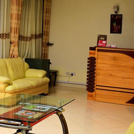 Palace Hotel Mbarara Eksteriør bilde