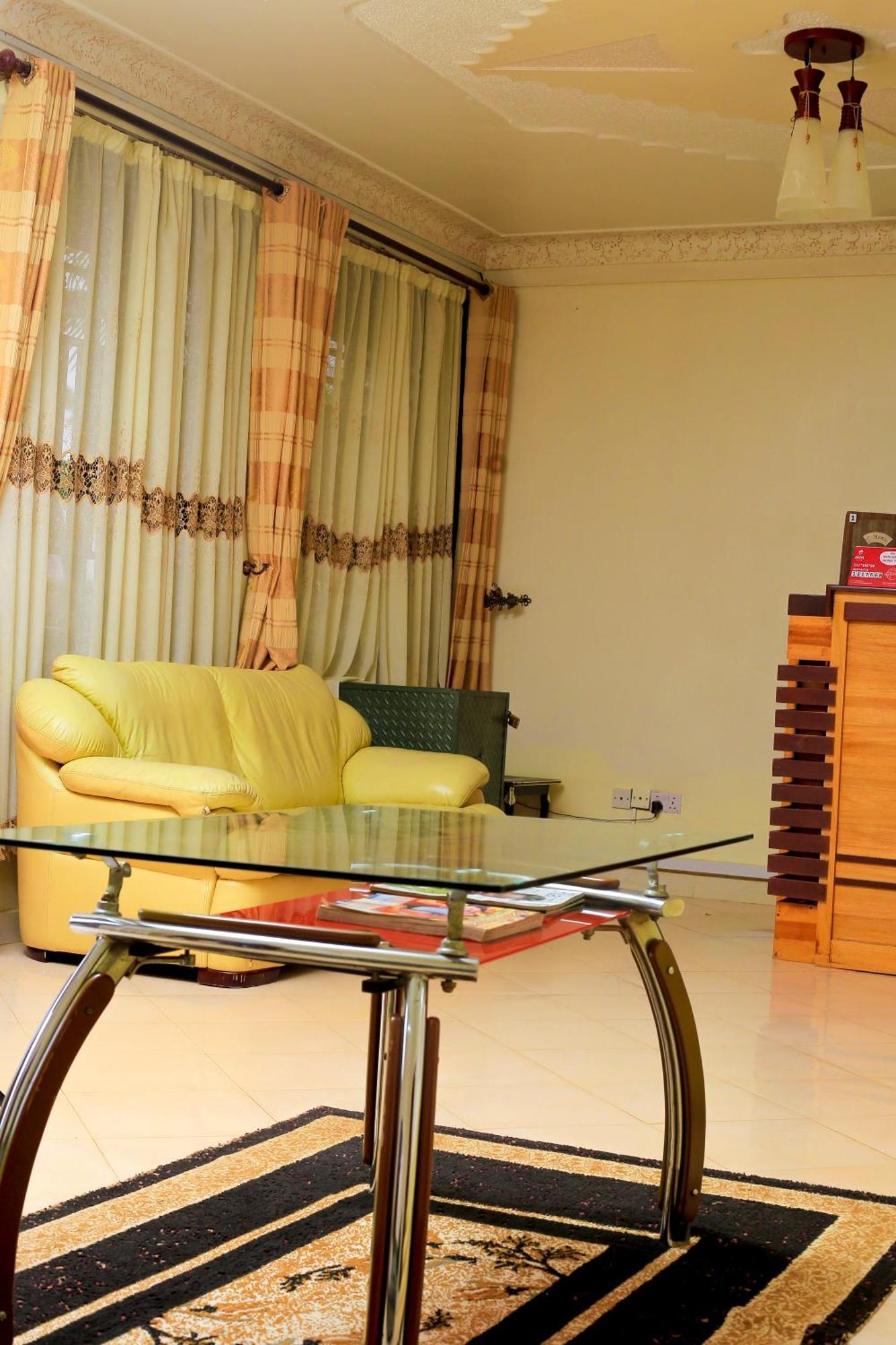 Palace Hotel Mbarara Eksteriør bilde